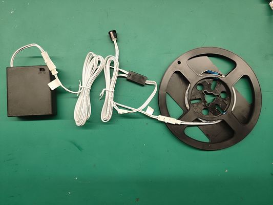 Sesuaikan Baterai Custom LED Strip Dengan Magnetic Switch Wardrobe Lighting
